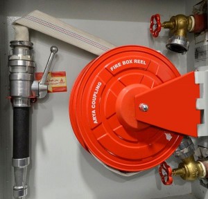 آموزش استفاده از متعلقات جعبه های آتش نشانی در ساختمان ها